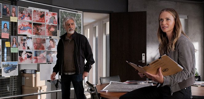 Criminal Minds - Just Getting Started - Photos