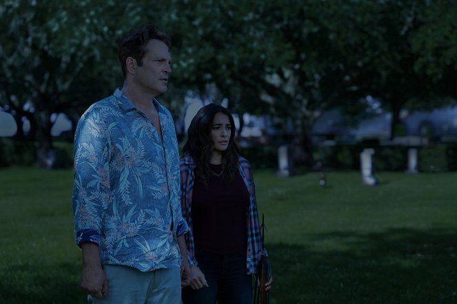 Bad Monkey - That Damn Arm Is Back - Photos - Vince Vaughn, Natalie Martinez