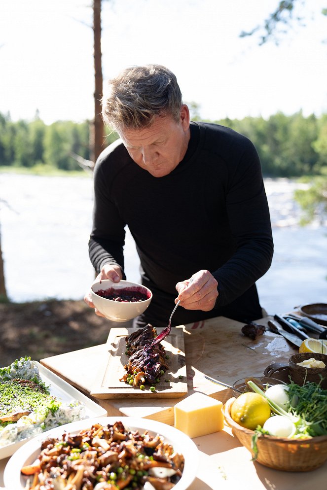 Gordon Ramsay : Territoires inexplorés - Le Soleil de minuit en Finlande - Film