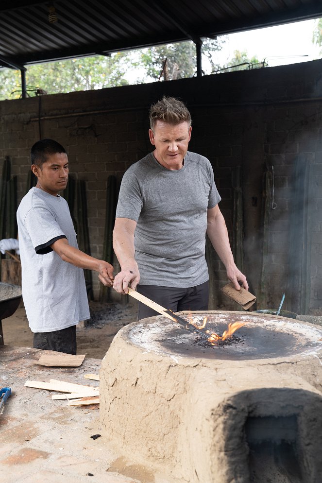 Gordon Ramsay: Uncharted - Mexico - Van film