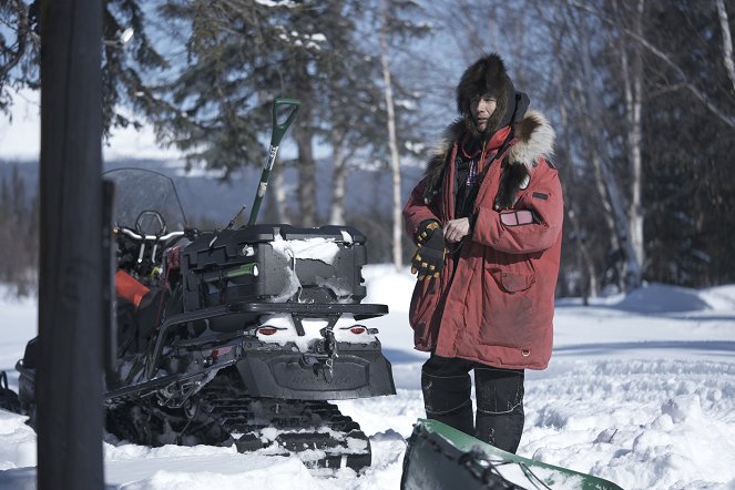 Life Below Zero - Waking from Winter - Photos