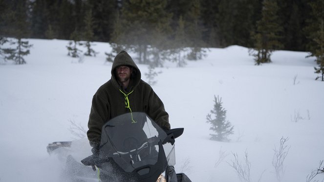 Life Below Zero - Paving Paths - Photos