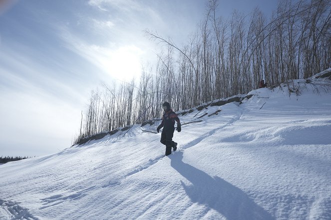 Life Below Zero - Paving Paths - Photos