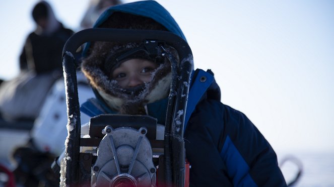 Life Below Zero - The Silent Hunter - Photos