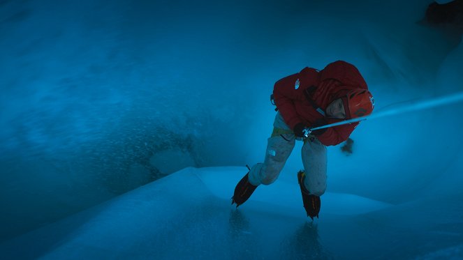 Arctic Ascent with Alex Honnold - Episode 1 - Van film