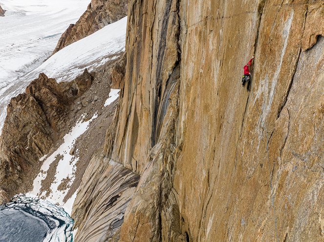 Arctic Ascent with Alex Honnold - Episode 1 - Van film