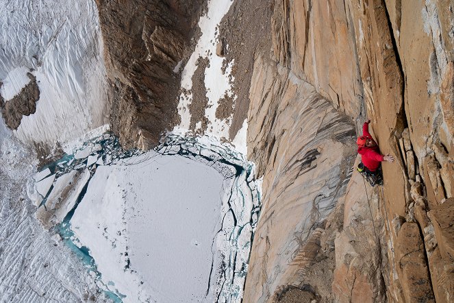 Arctic Ascent with Alex Honnold - Episode 1 - Van film