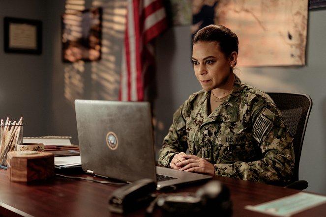 SEAL Team - A Perfect Storm - Do filme - Toni Trucks