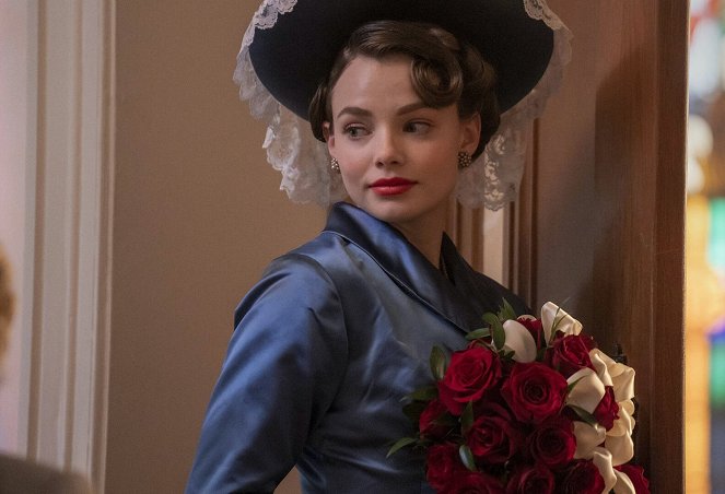 The First Lady - Please Allow Me - De la película - Kristine Froseth