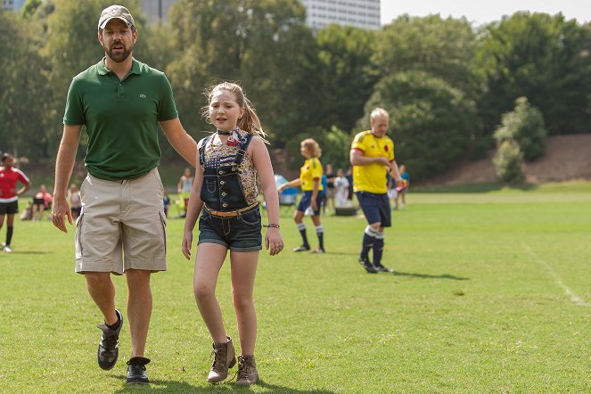 Mother's Day - Photos - Jason Sudeikis, Ella Anderson