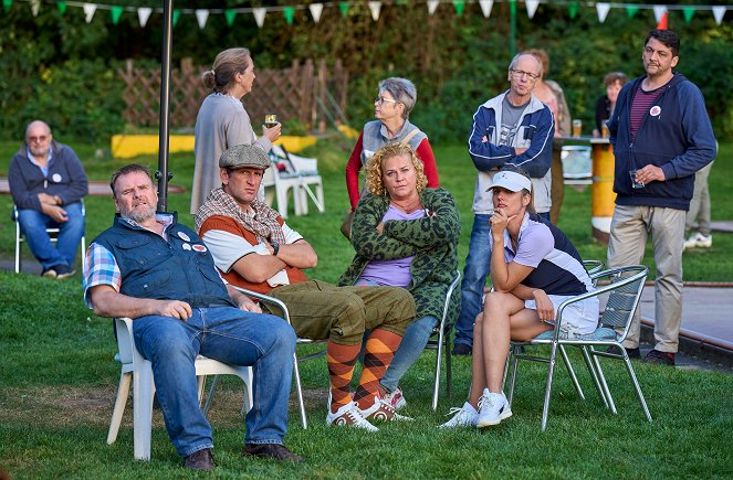 Mord mit Aussicht - Minigolf Mafia - Filmfotos - Felix Vörtler, Sebastian Schwarz, Petra Kleinert, Marie Burchard