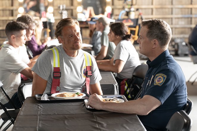 9-1-1 - Season 8 - Buzzkill - Photos