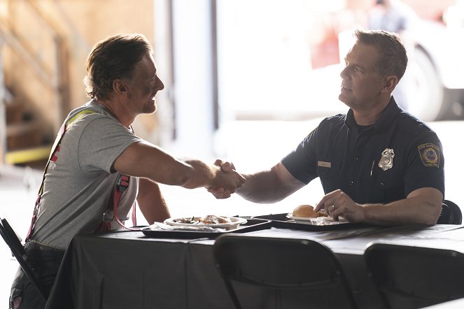 9-1-1 - Season 8 - Buzzkill - Photos