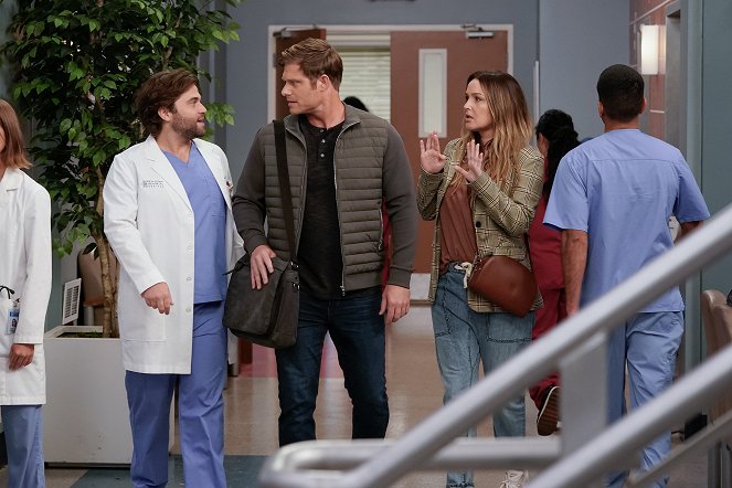 Grey's Anatomy - Season 21 - Episode 1 - Photos