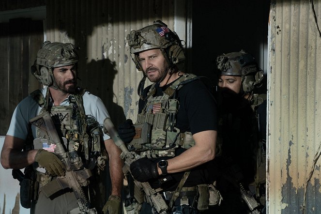 SEAL Team - Mission Creep - Photos - Justin Melnick, David Boreanaz