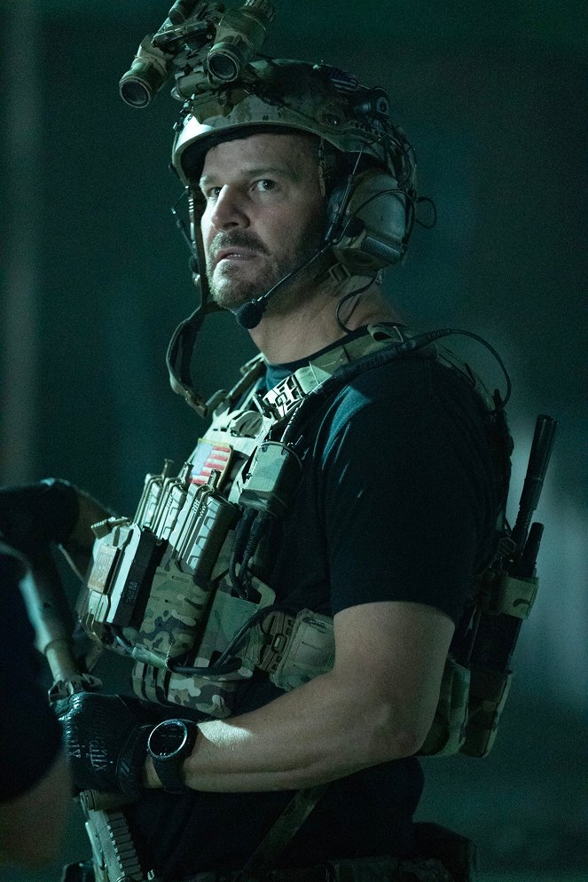 SEAL Team - Mission Creep - Filmfotos - David Boreanaz