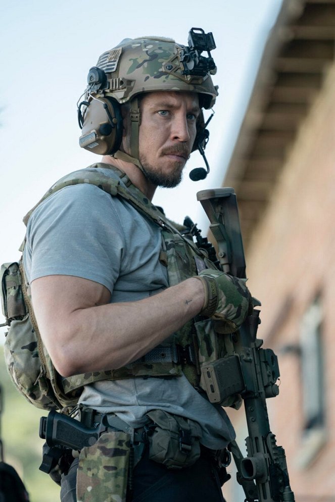 SEAL Team - Mission Creep - Filmfotos - Beau Knapp