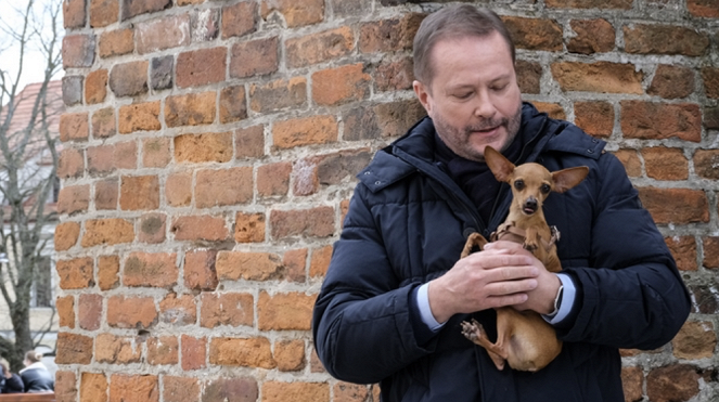 Ojciec Mateusz - Konkurencja - Photos - Artur Żmijewski