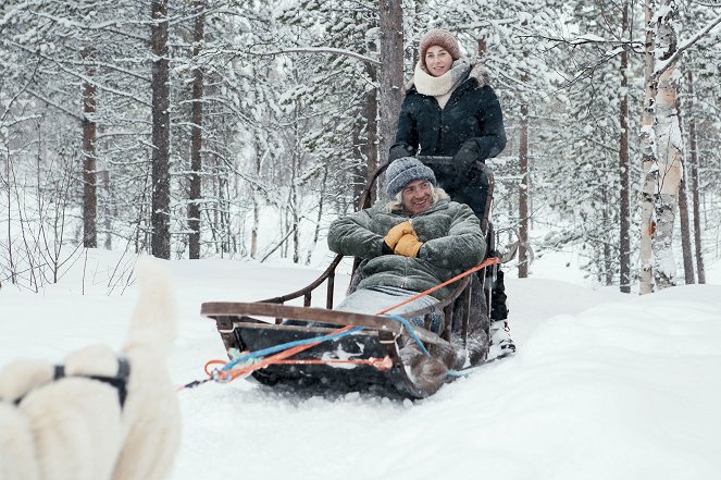 Arctic Circle – Der unsichtbare Tod - Piilossa - Filmfotos - Iina Kuustonen, Paul Woodson