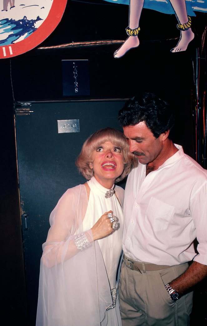 Magnum, P.I. - Distant Relative - De la película - Carol Channing, Tom Selleck