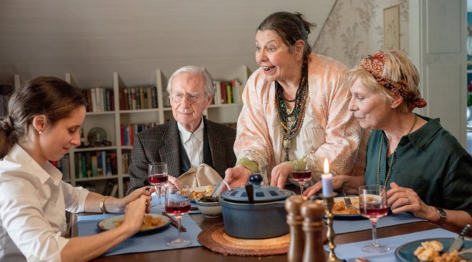 Servus, Euer Ehren - Endlich Richterin - De la película