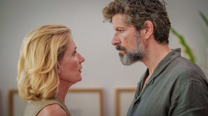 Bis zur Wahrheit (2024) | Galerie - Z filmu | ČSFD.cz