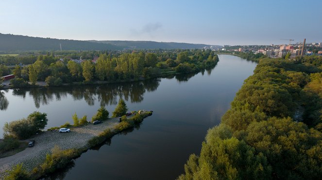 České řeky z výšky (2025) | Galerie - Ze seriálu | ČSFD.cz