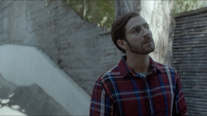 Shortwave (2016) | ČSFD.sk
