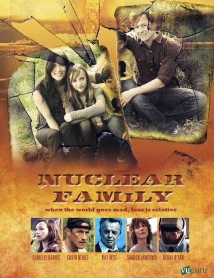 Nuclear Family - Carteles
