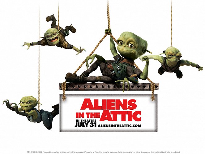 Aliens in the Attic - Cartazes