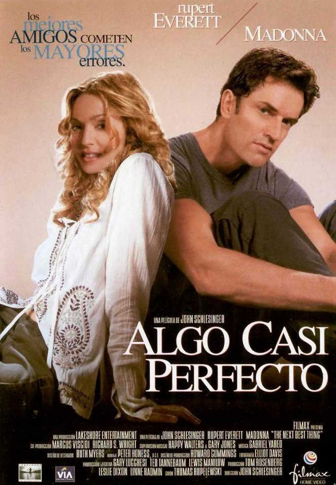 Algo casi perfecto - Carteles