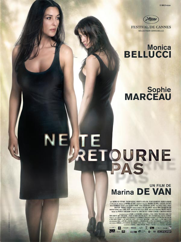 Ne te retourne pas - Affiches