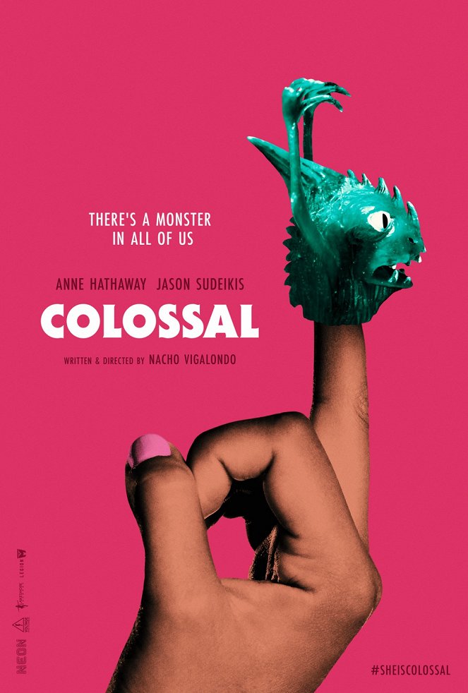 Colossal - Affiches