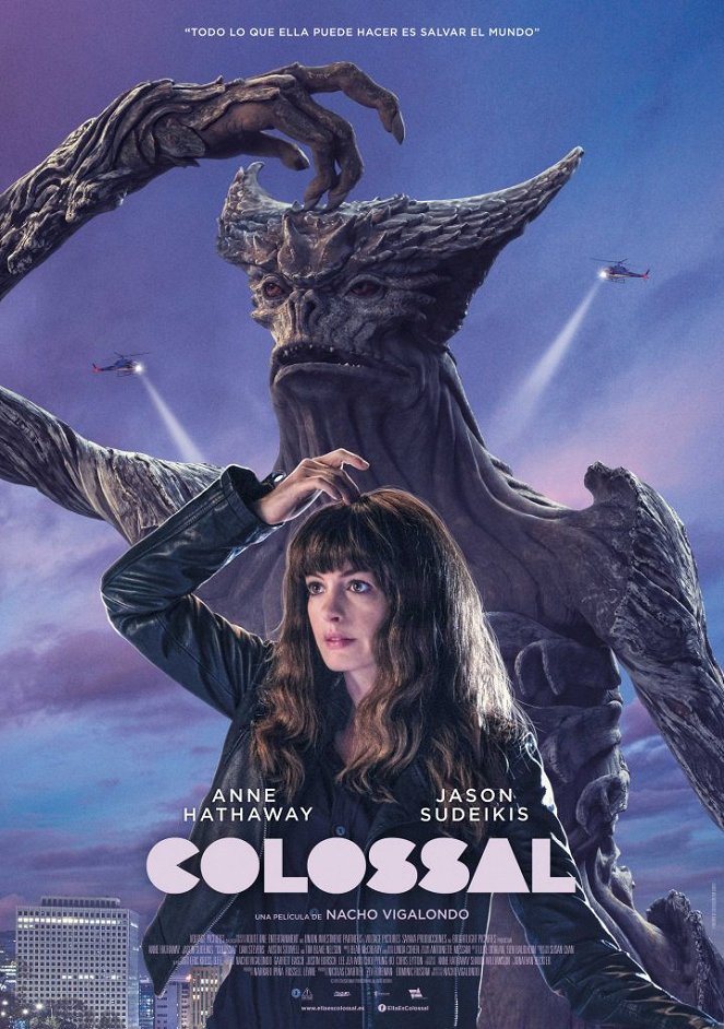 Colossal - Affiches