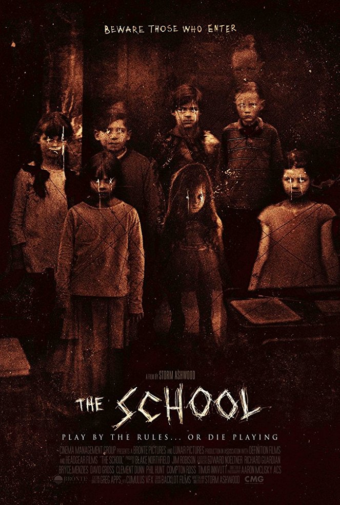 The School - Carteles