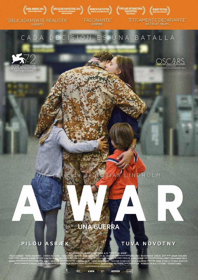 A War (Una guerra) - Carteles