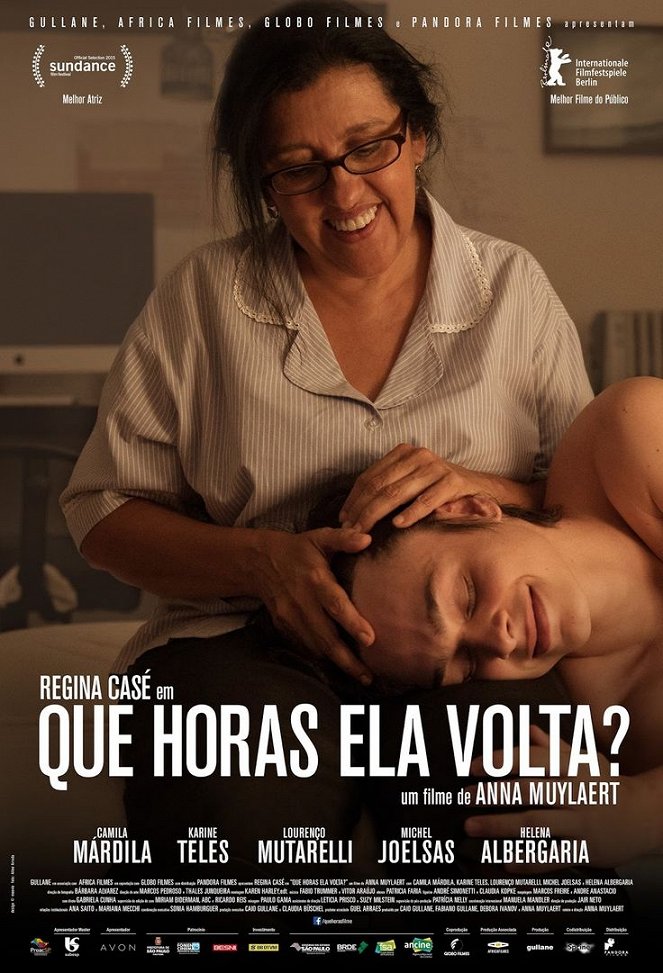 Que Horas Ela Volta? - Posters