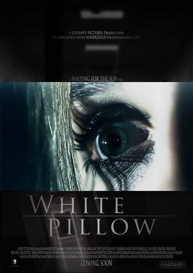 White Pillow - Affiches