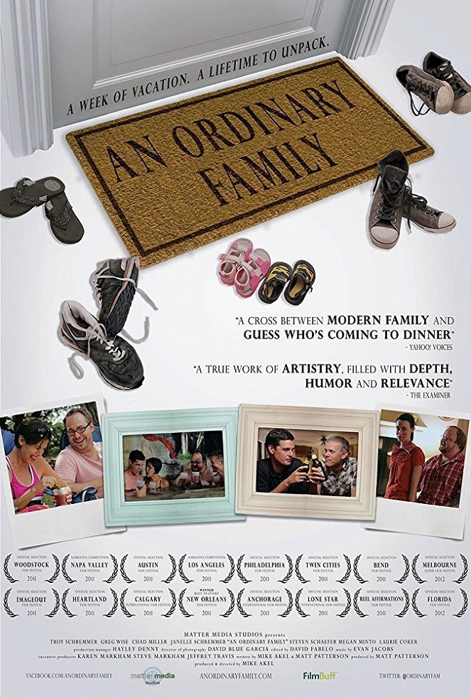 An Ordinary Family - Plakate