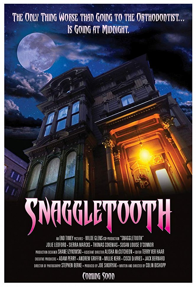 Snaggletooth - Carteles