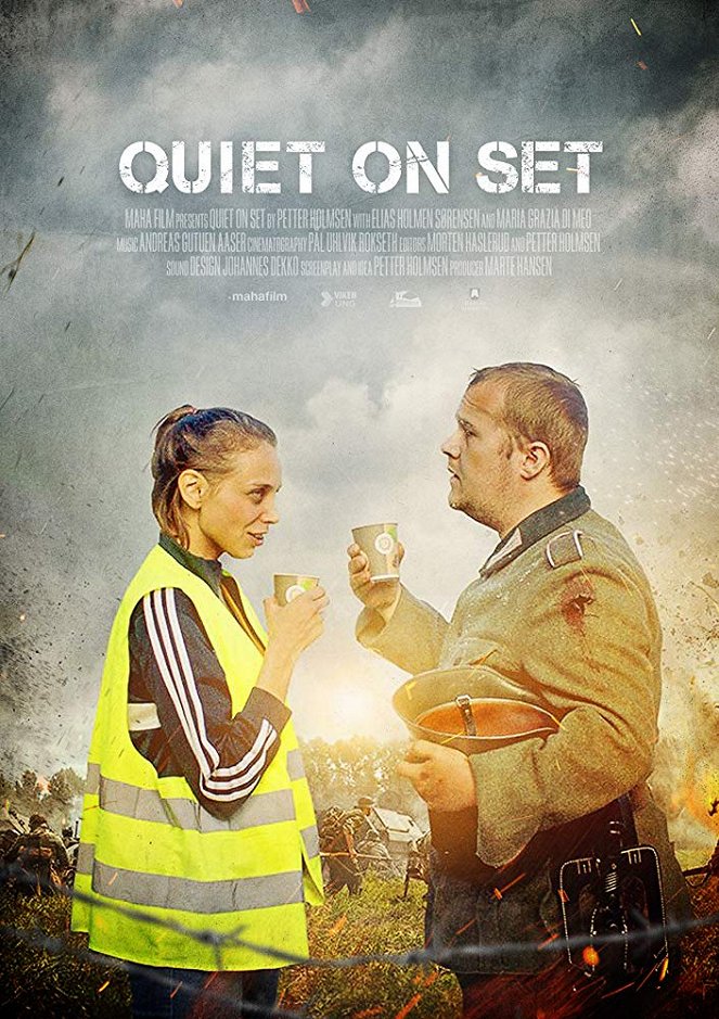 Quiet on Set - Cartazes