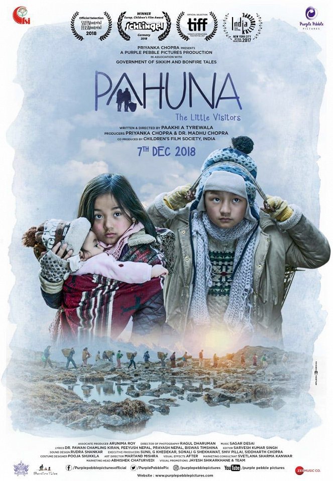 Pahuna: The Little Visitors - Affiches