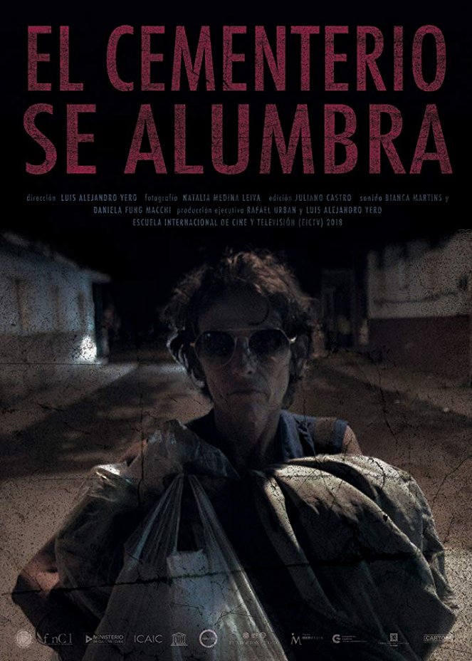 El Cementerio se alumbra - Affiches