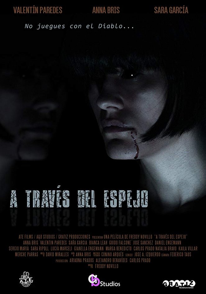 A través del espejo - Affiches