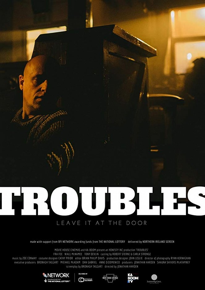 Troubles - Carteles