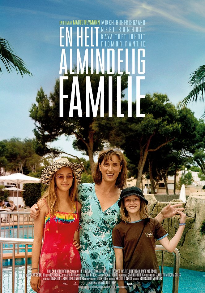 A Perfect Family - Affiches