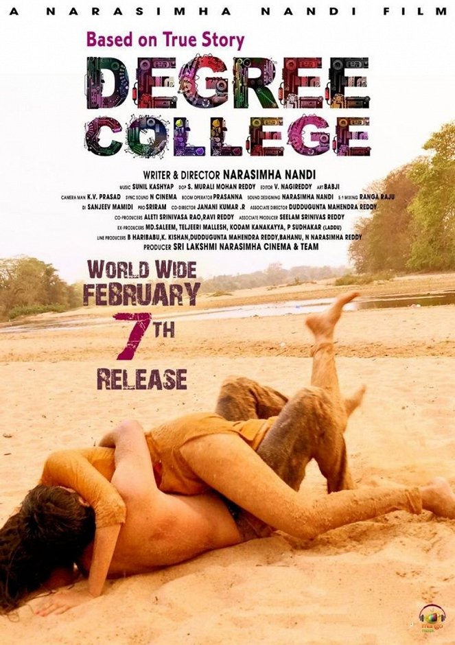 Degree College - Affiches