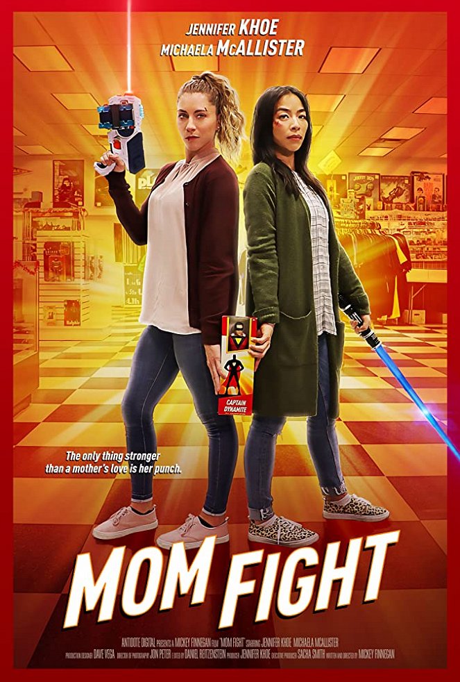 Mom Fight - Affiches