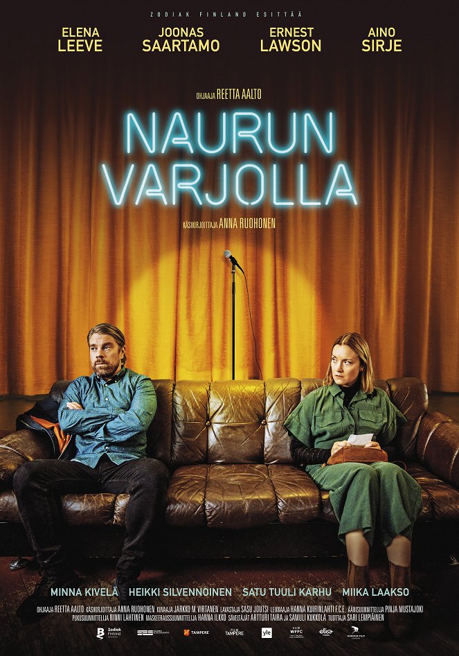 Naurun varjolla - Plakate