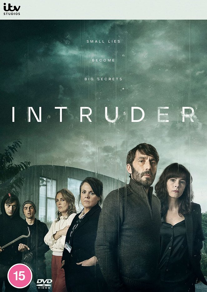 Intruder - Affiches